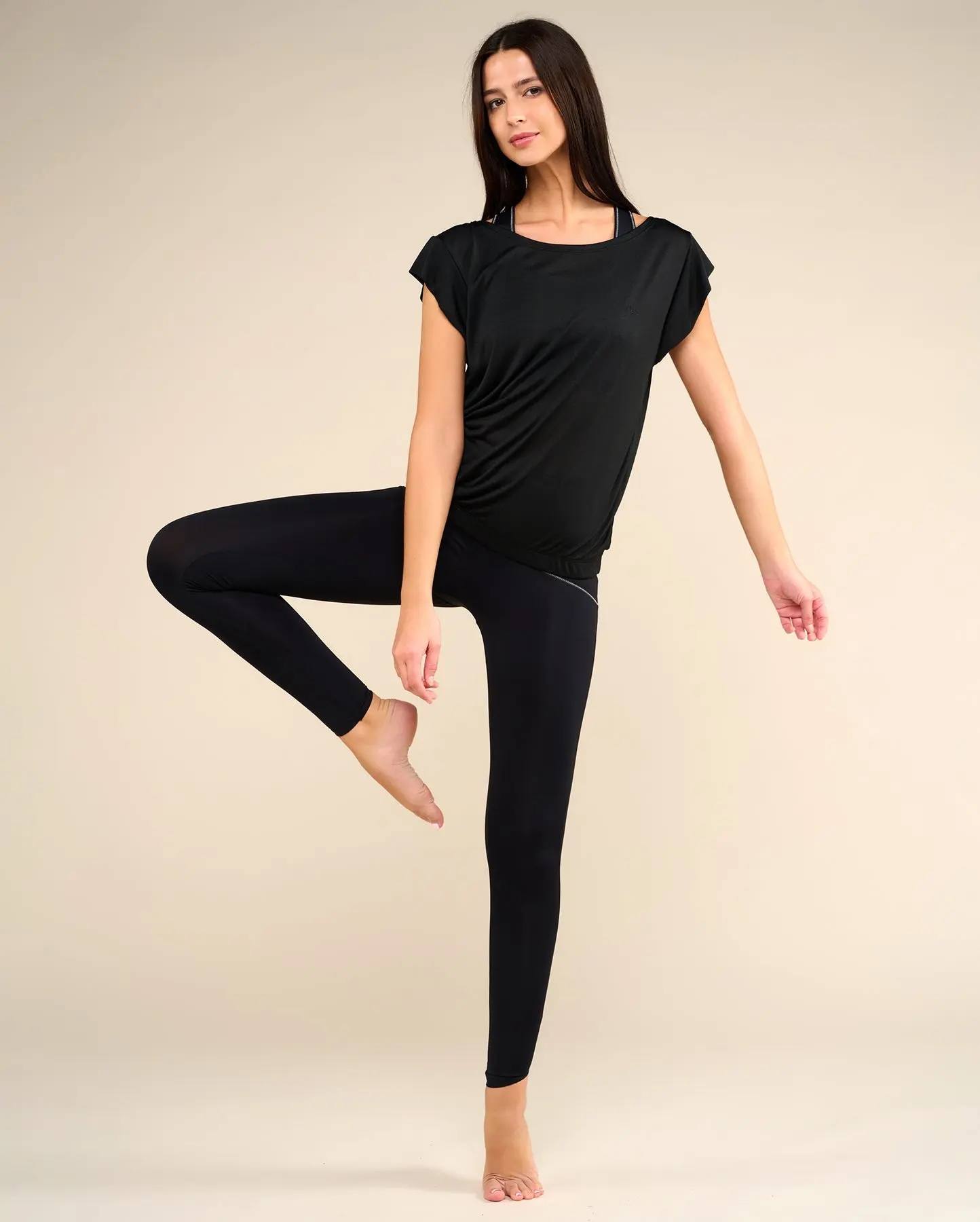 T-shirt de yoga noir SOFTEE - Image 4